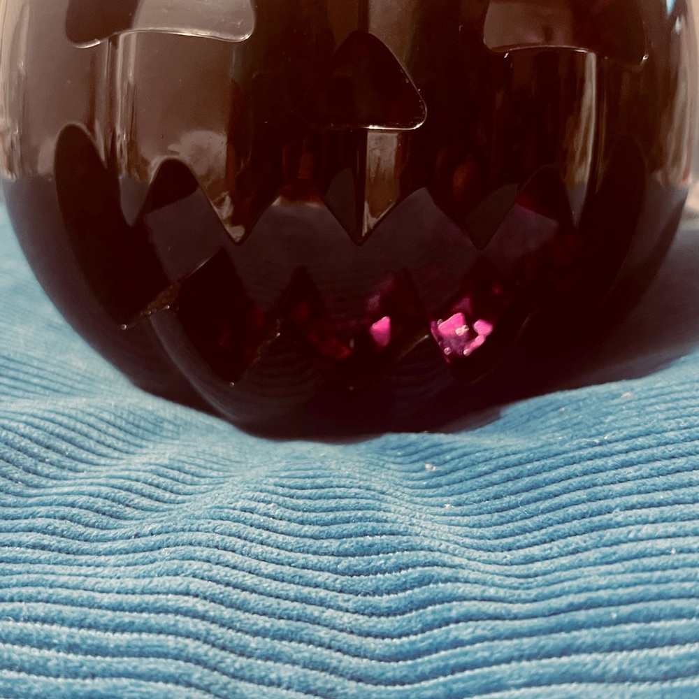 B&BW black 3D light pumpkin candle holder